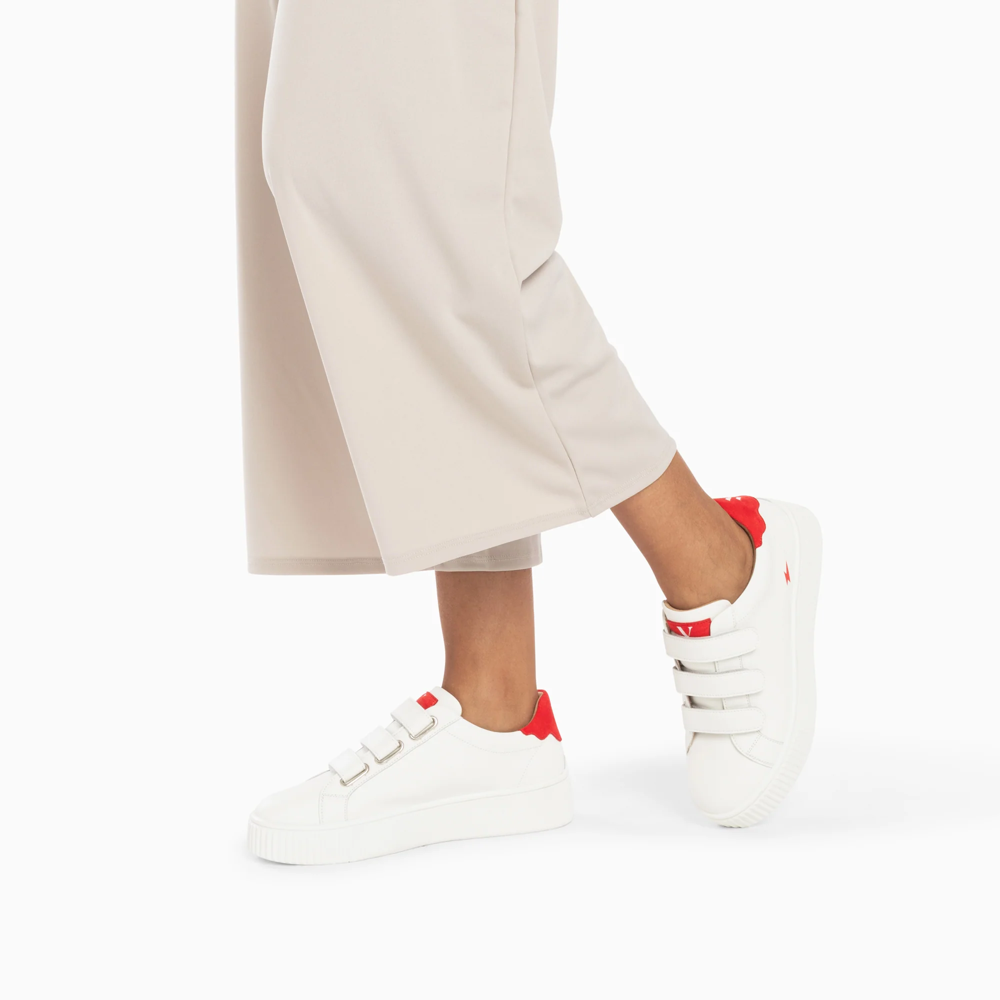 Sneakers-Baskets mini éclair Solange blanc et rouge à scratchs