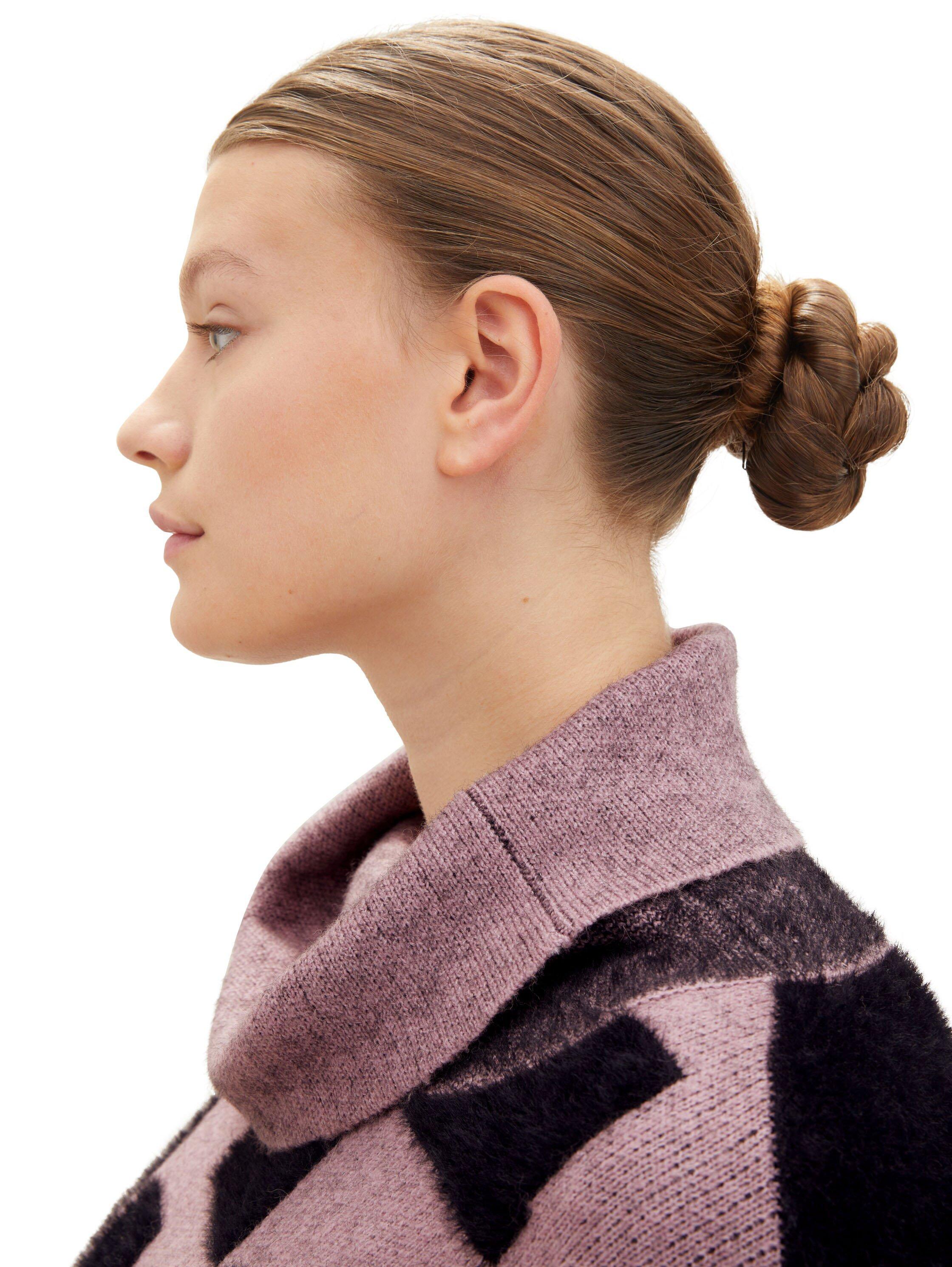 Rollkragenpullover mit grafischem Muster