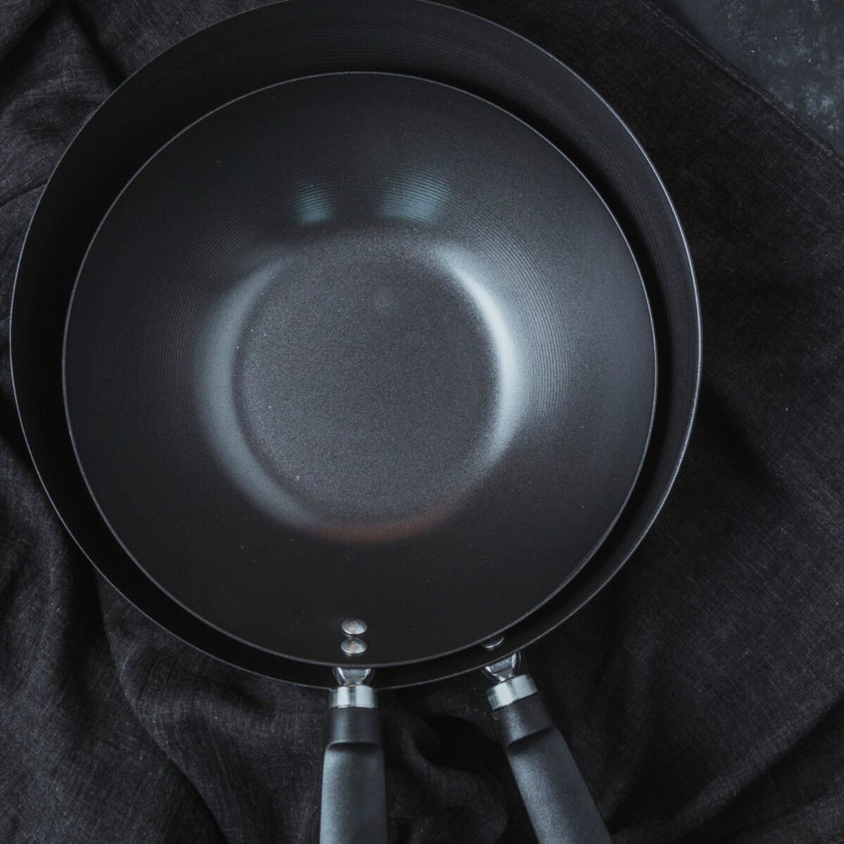 Wokpanne 30 cm, svart
