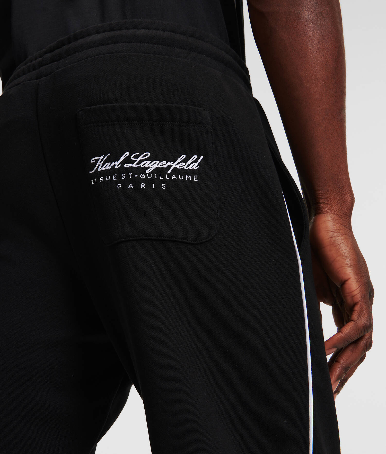 JOGGING LOUNGEWEAR HOTEL KARL