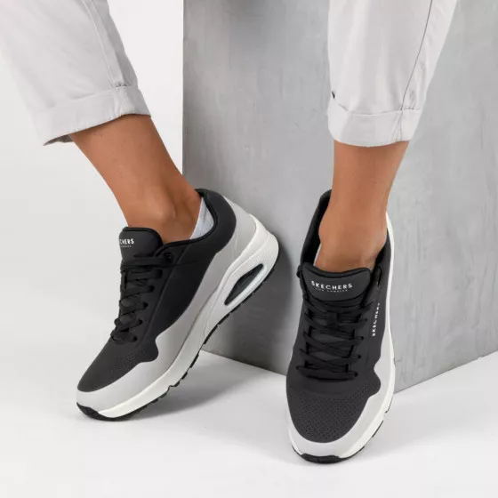 Baskets NOIR SKECHERS Uno Timeline
