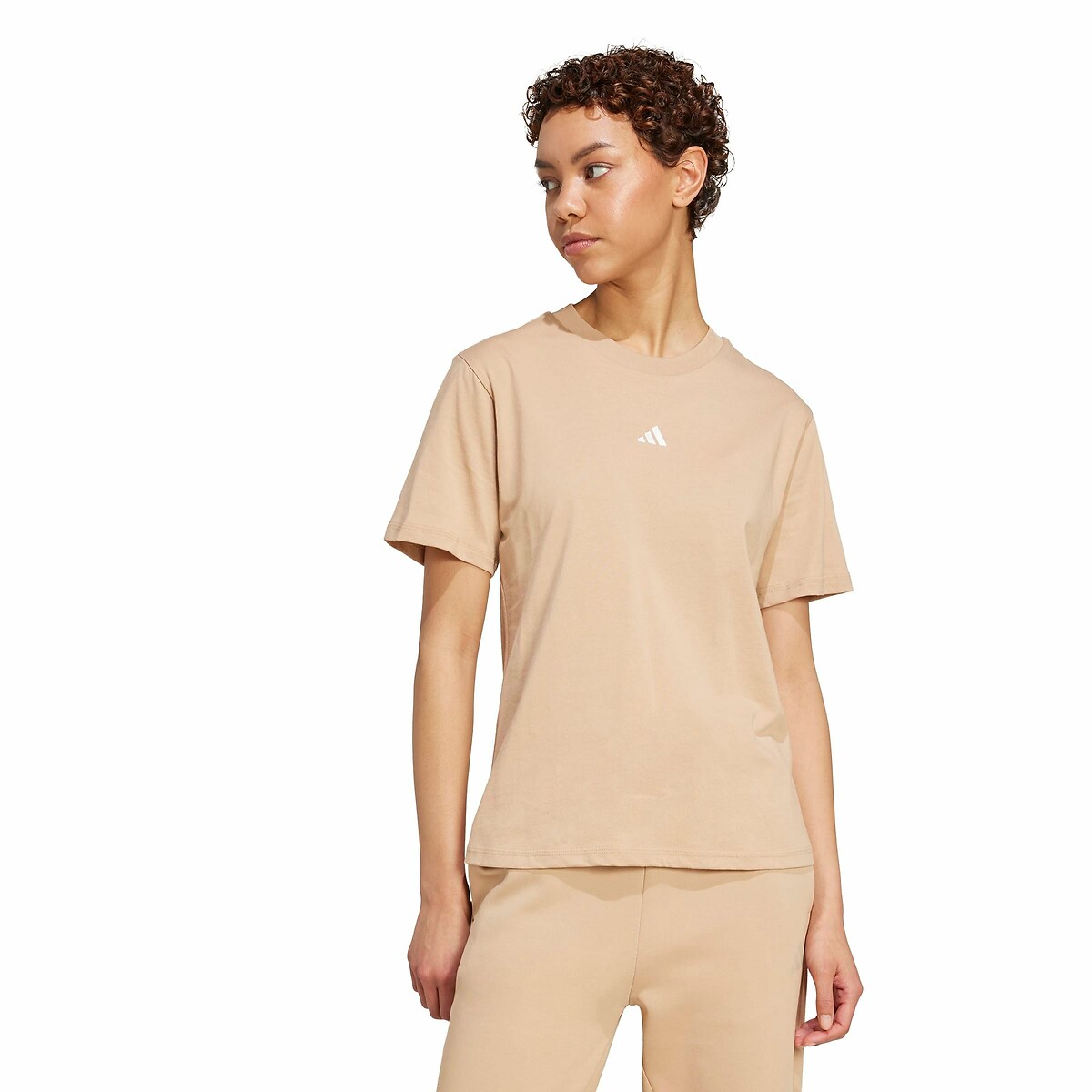 ADIDAS ROUPAS ESPORTIVAS<br>Camiseta com logo pequeno Essentials