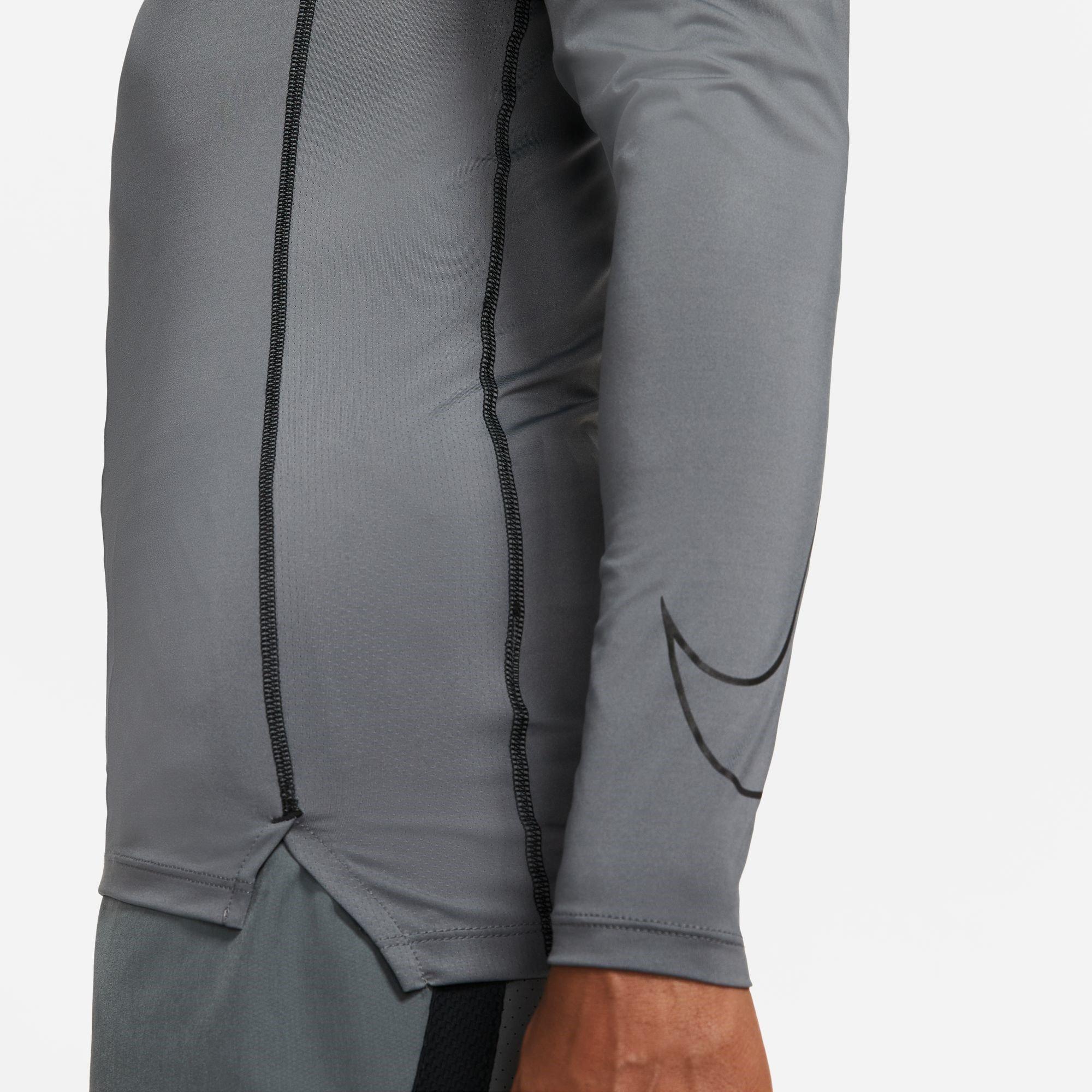 Nike Nike Pro Dri-FIT Men's Tight Fit Long-Sleeve Top