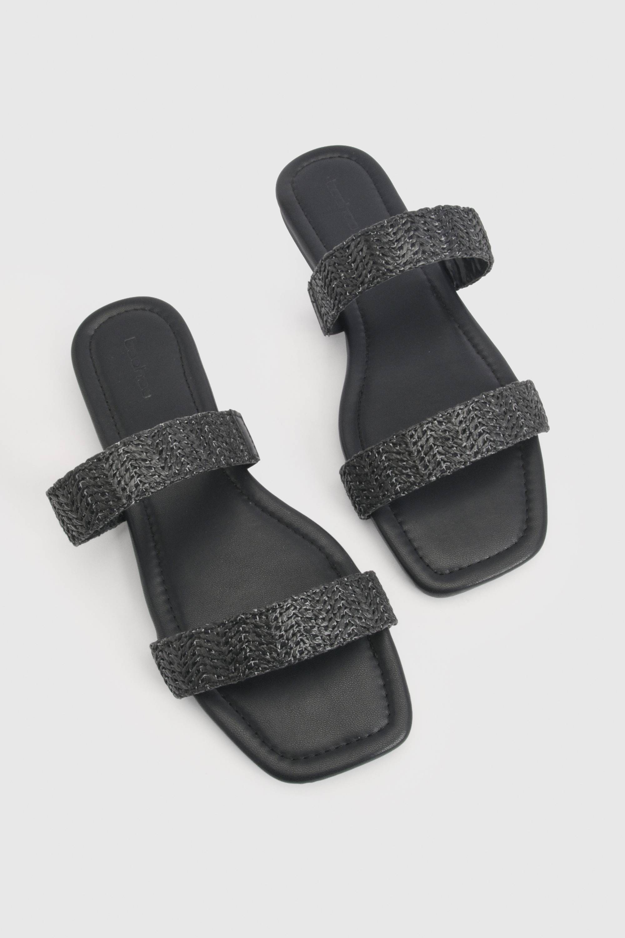 boohoo Sandales Mules À Double Bride Effet Crochet