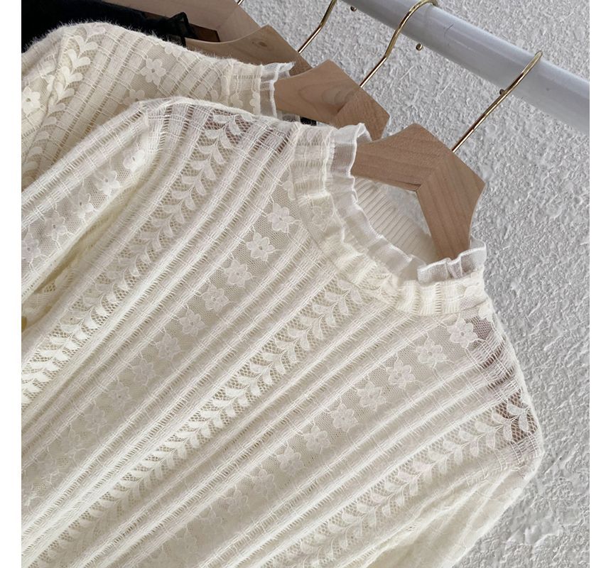 Essere - Gebreide top met nephals en kanten rand