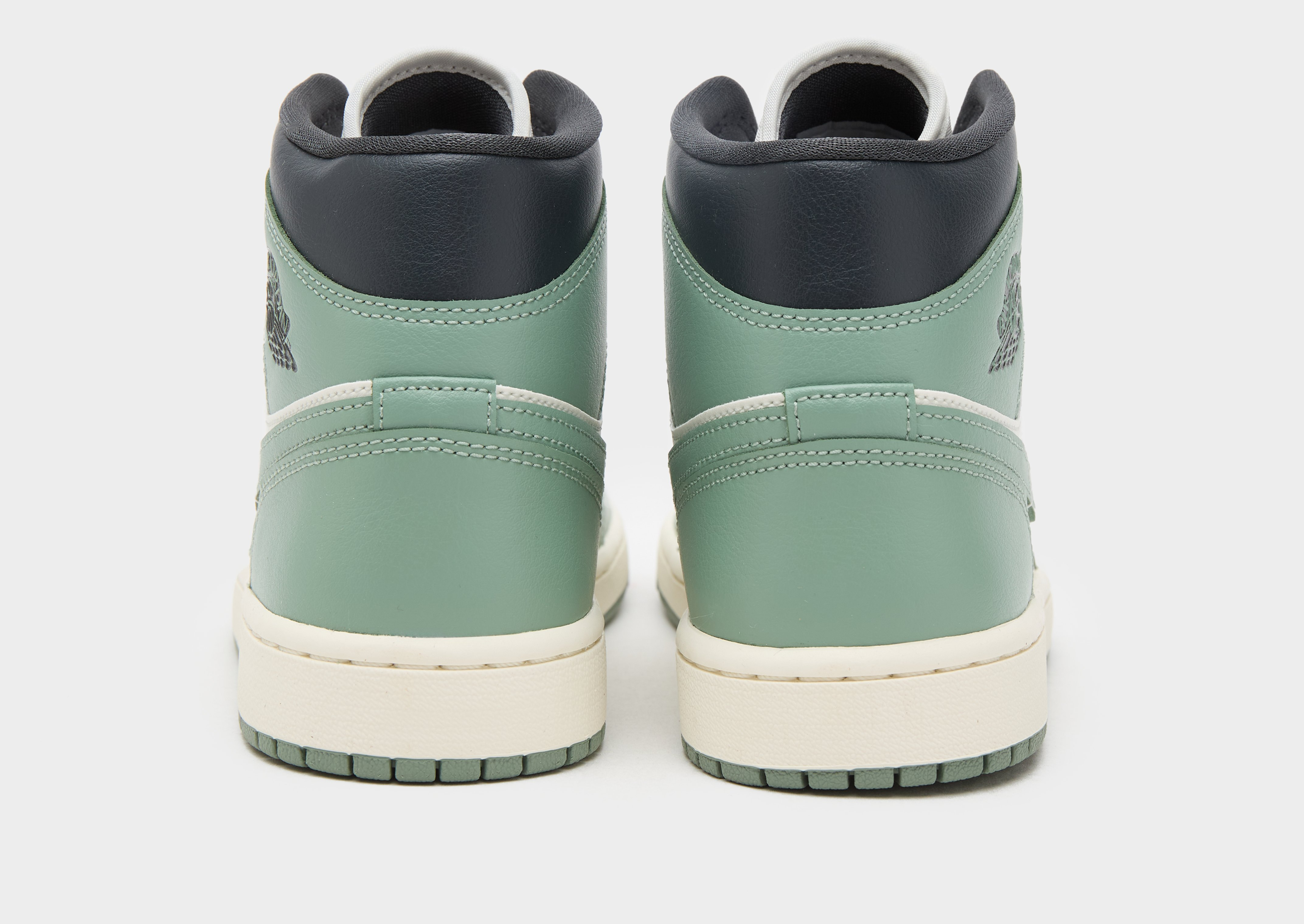 Jordan Air 1 Mid Femme
