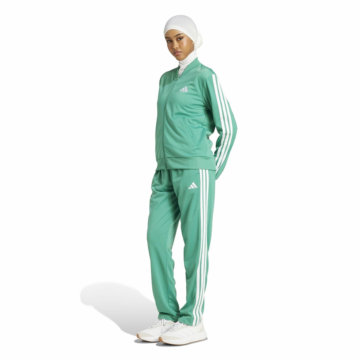 Roupa esportiva Adidas<br>Conjunto de treino Essentials 3 listras
