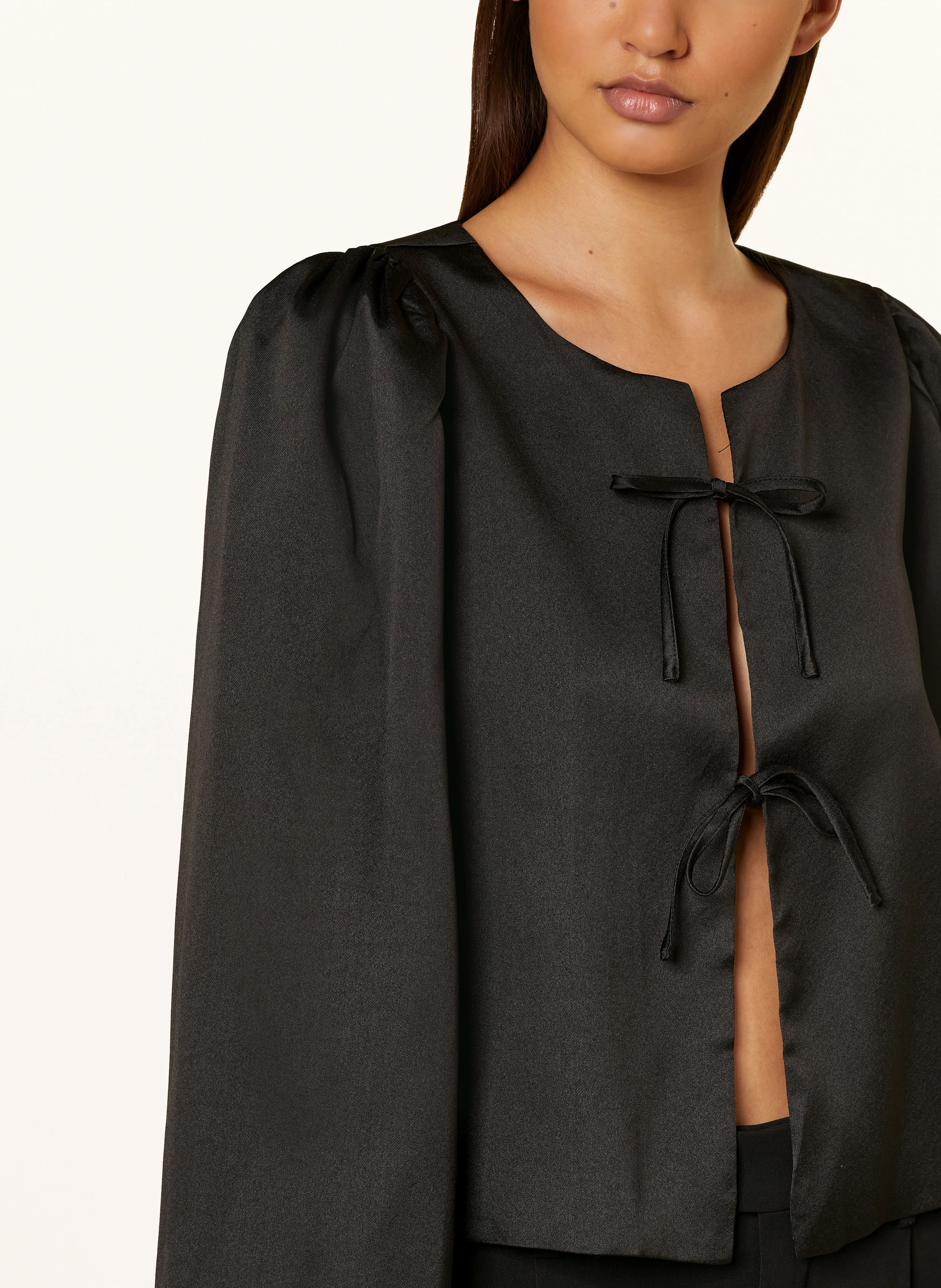 NEO NOIR Blusenshirt DALISKA aus Satin
