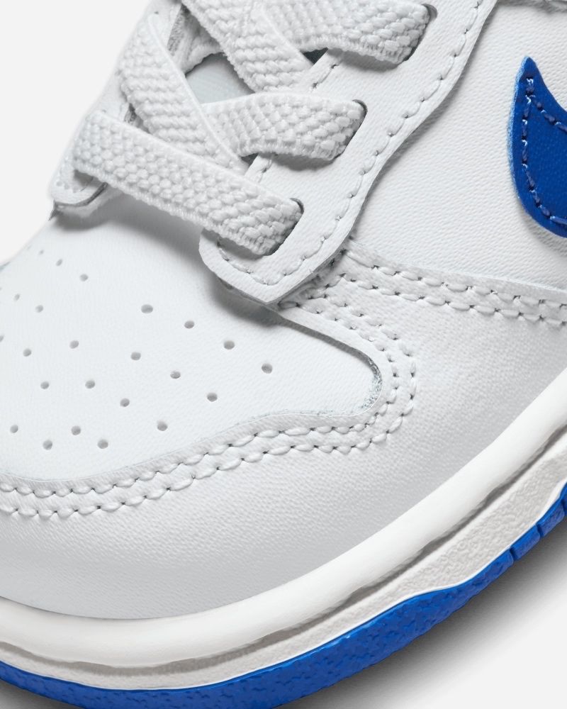 Chaussures Nike Dunk Low Blanc & Bleu Royal pour enfant