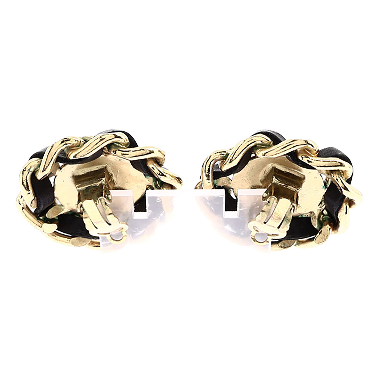 Chanel Boucles d'oreilles Clips Vintage en Cuir dorées - Très bon état