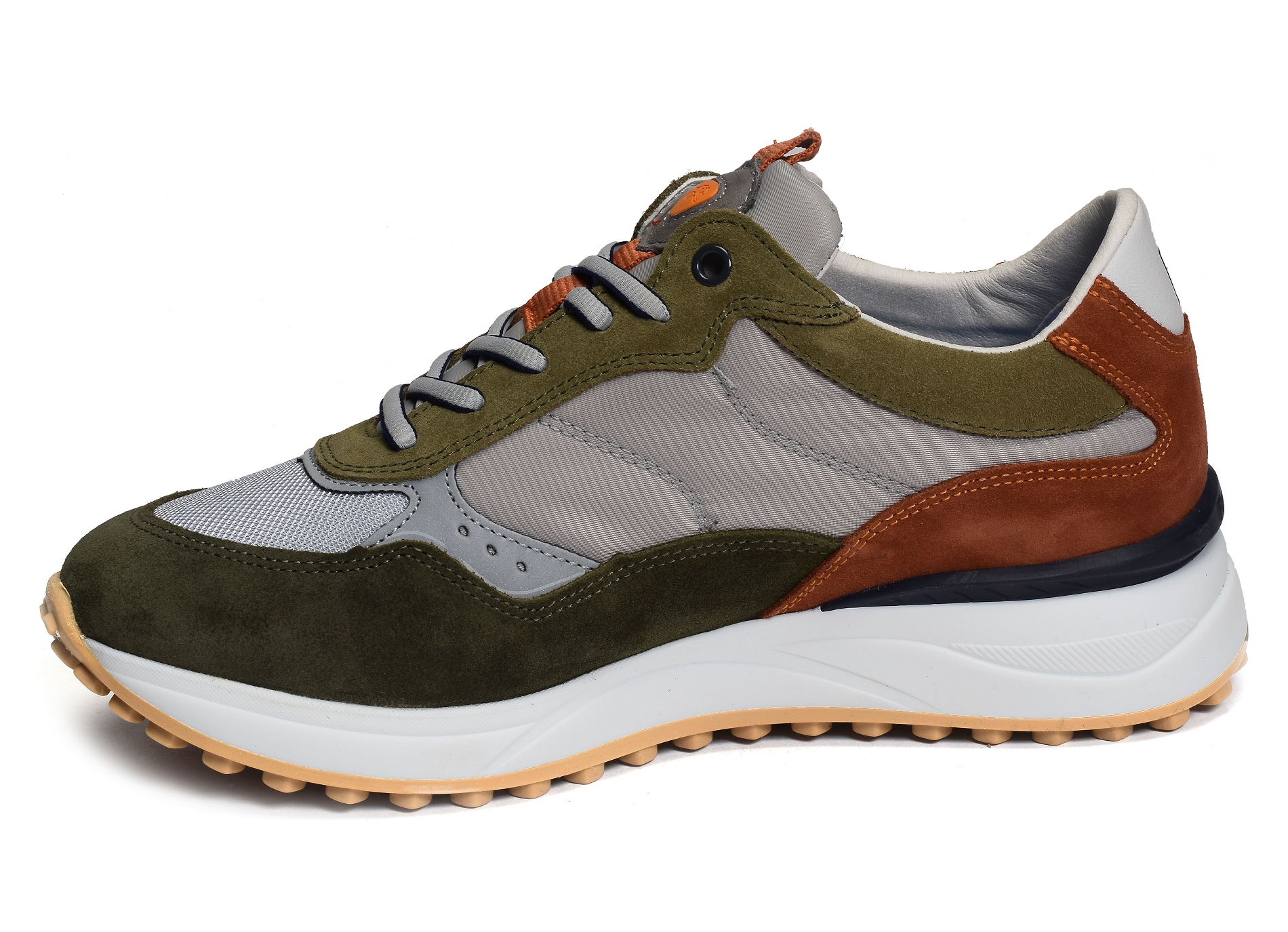 F1482 kaki