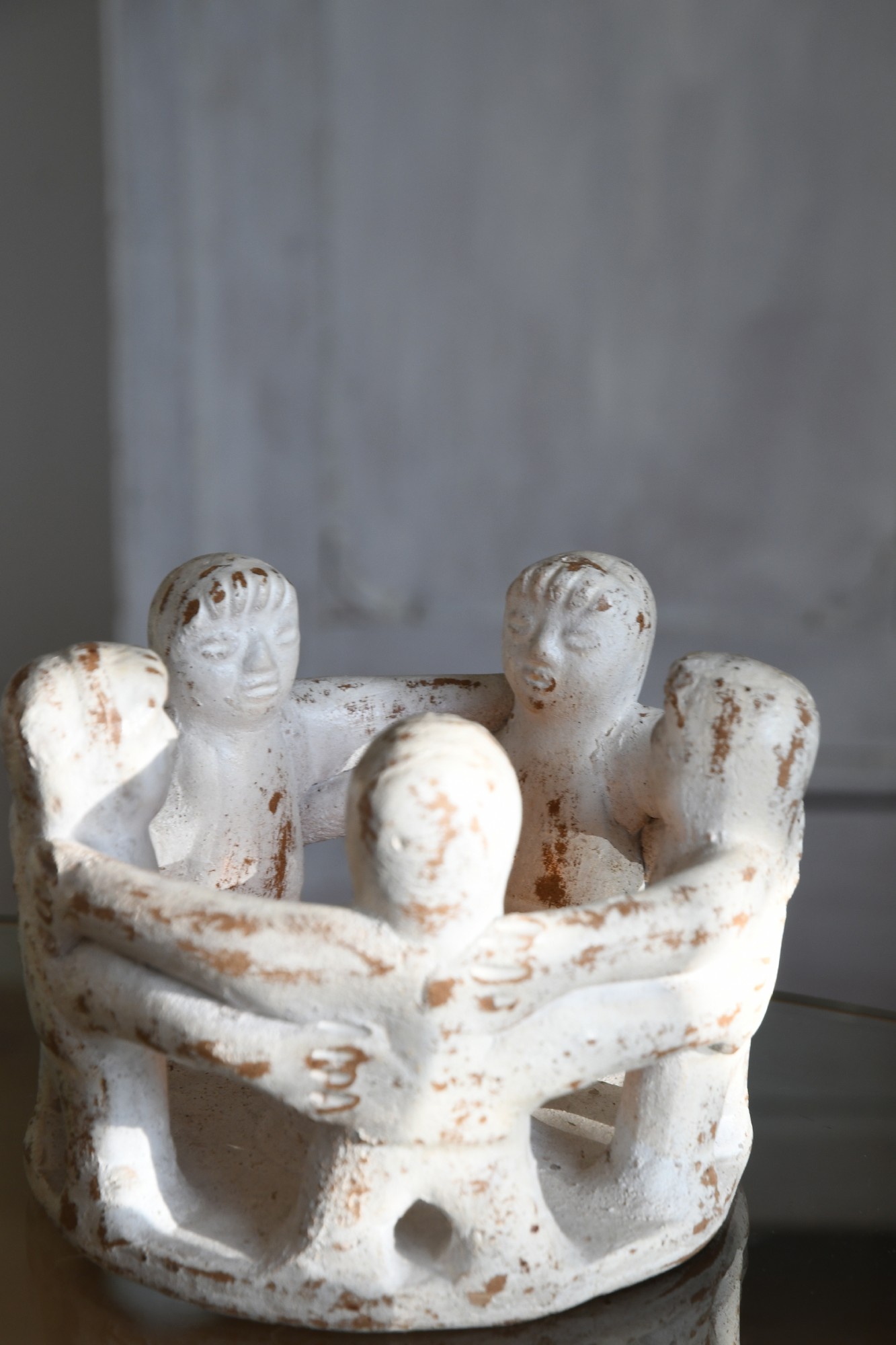 Kerzenhalter 'Friendship Circle 5', weiß, Ø 15 cm, H 13 cm von fischer's lagerhaus