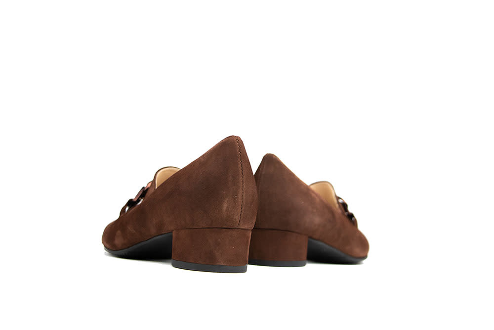 Hassia Pump Ketting Chestnut Suede Roma