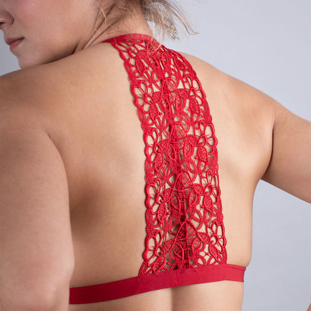 SCANDALE ECO LINGERIE<br>Sutiã triangular bordado em tecido ecológico Sublime