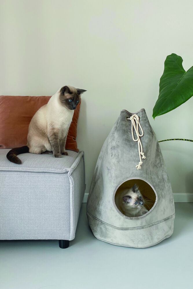 Designed by Lotte Vilar - Kattenhuis - Grijs - 60x45x45 cm