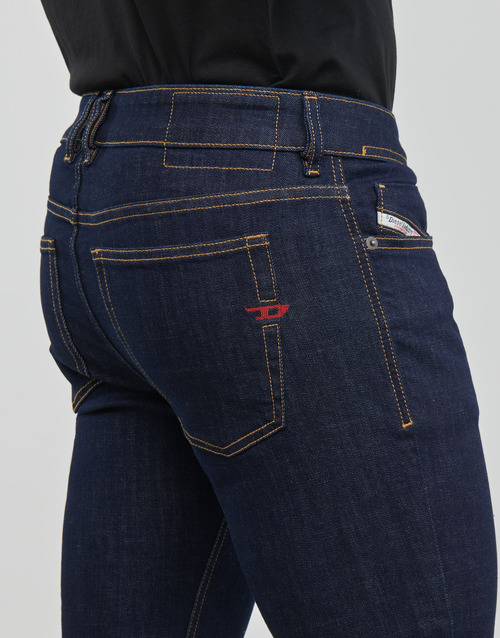 Diesel - 1979 SLEENKER - Bleu