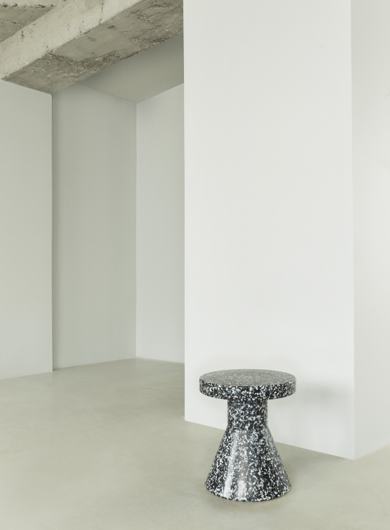 Normann Copenhagen Bit Stool Cone bijzettafel geel