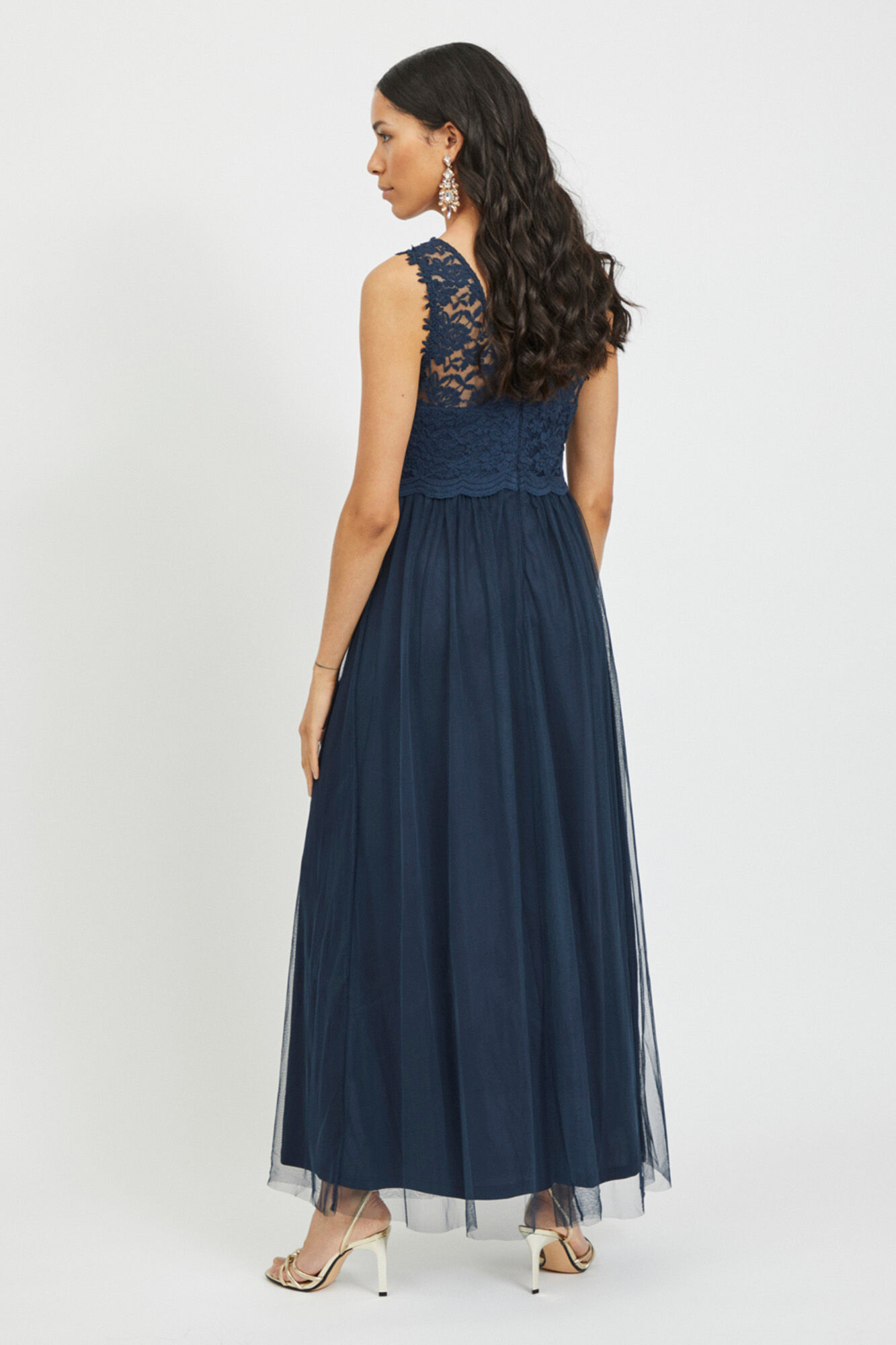 Vestido longo com saia de tule