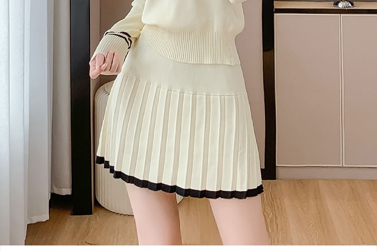 Odestra - Set: Off-Shoulder gestreepte striktrui + High Waist geplooide mini A-lijn rok