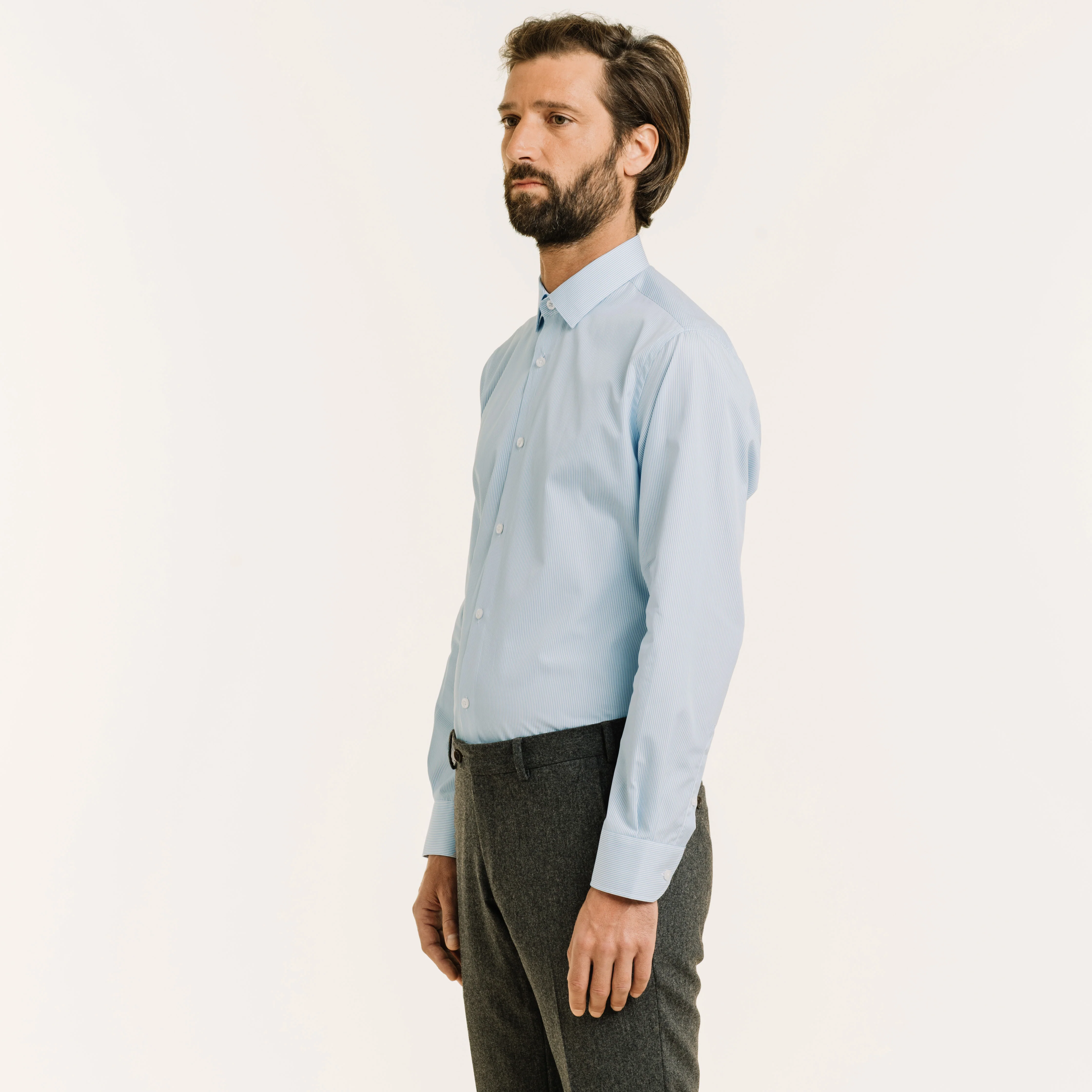 Double-twisted poplin shirt with small sky blue stripes