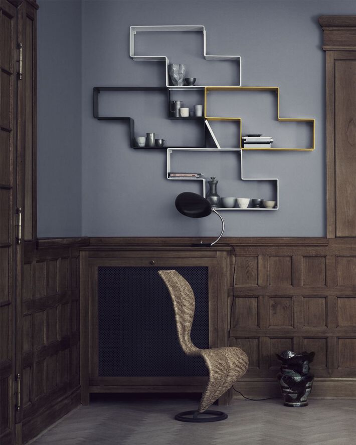 Gubi Dédal Shelf Soft Black Semi Matt Sort