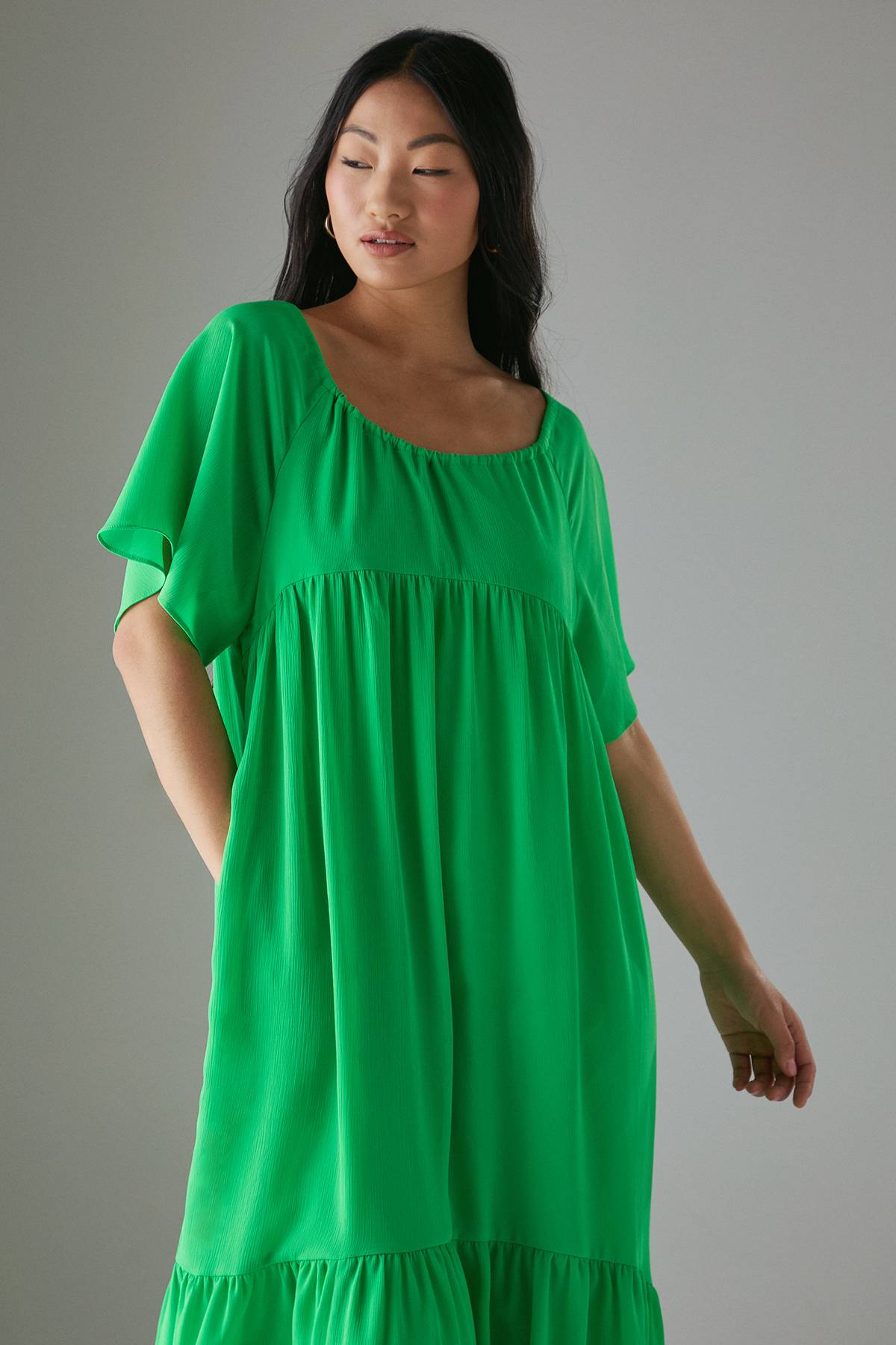 Warehouse Robe Midi Smock en Mousseline à Volants Étagés
