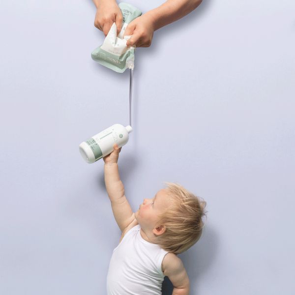 Naïf Navulverpakking Voedende Shampoo Voor Baby & Kids 500 ml