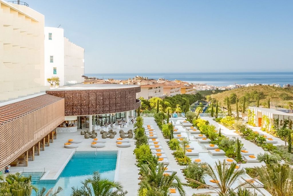 Fly & Go Higueron Hotel Malaga, Curio Collection by Hilton Logies - Hotel