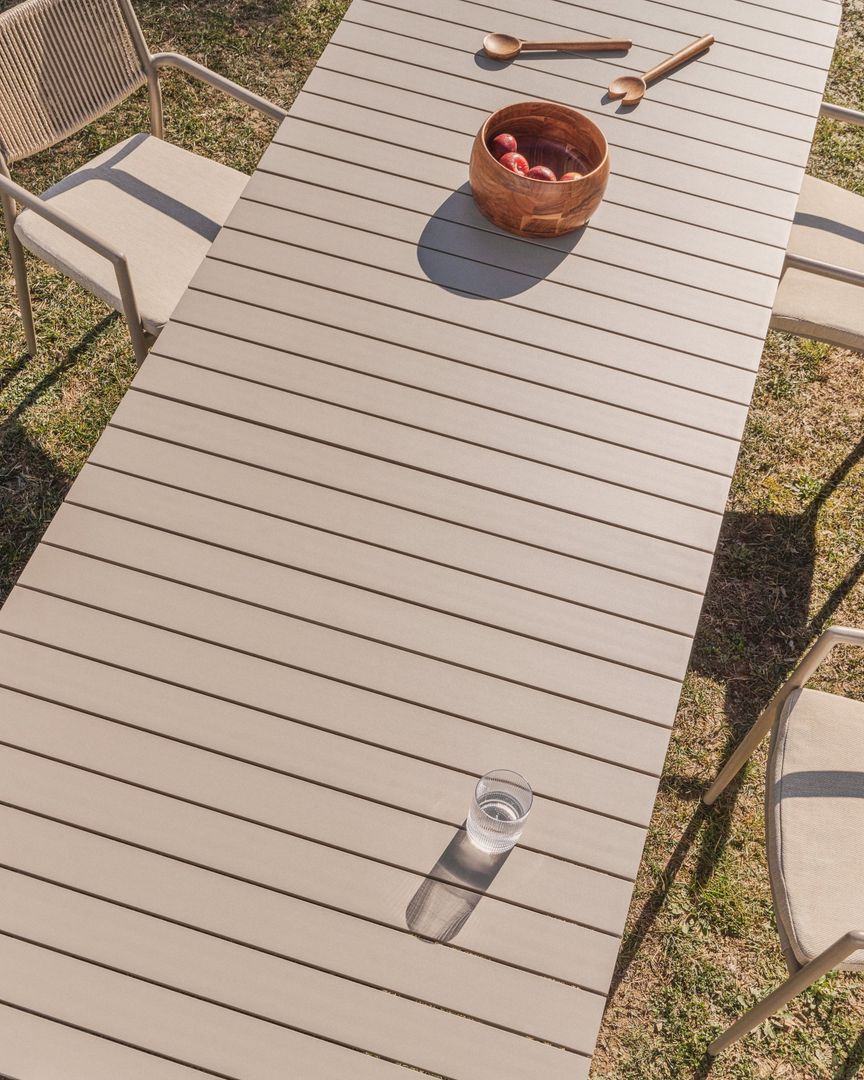 Kave Home   Izola Uitschuifbare Tuintafel