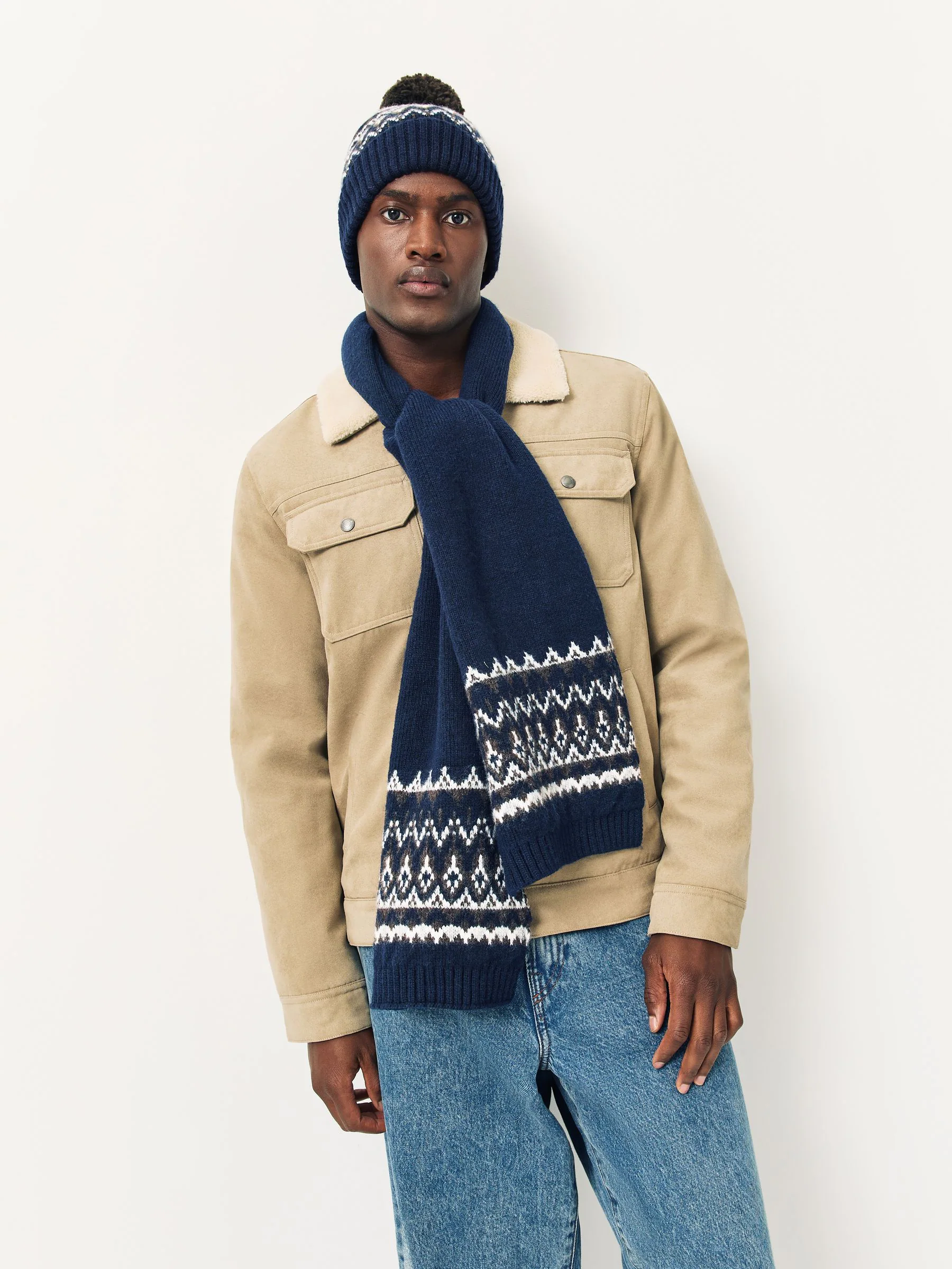 Marineblauw met fairislemotief - Bobble And Scarf Set
