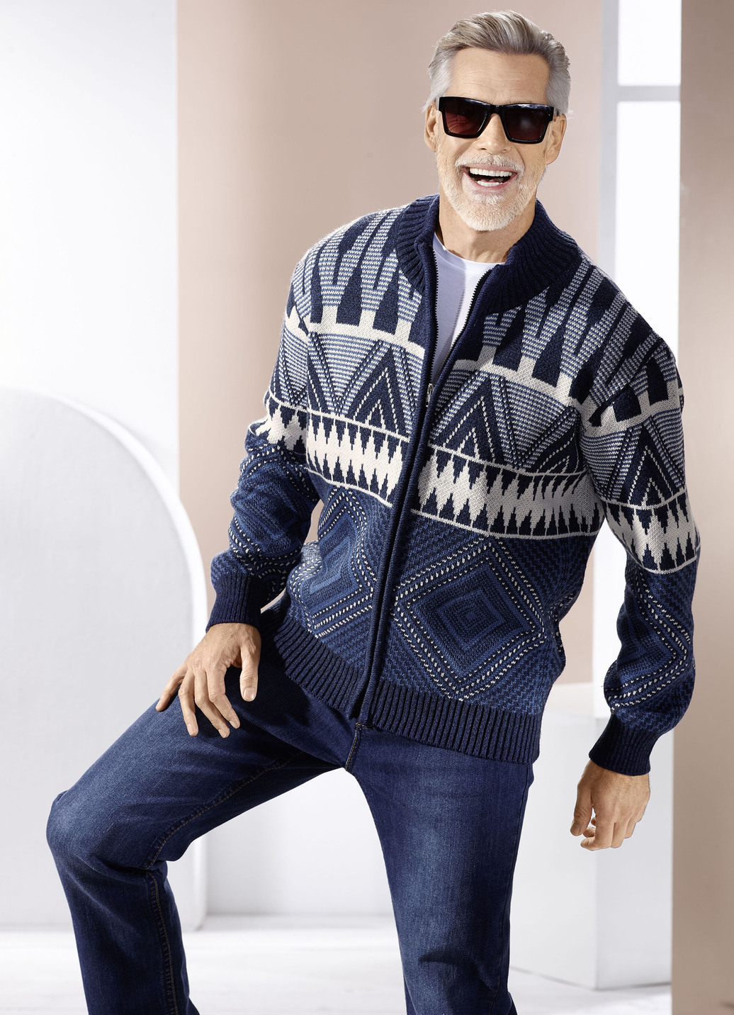 Jacke mit Jacquarddessin