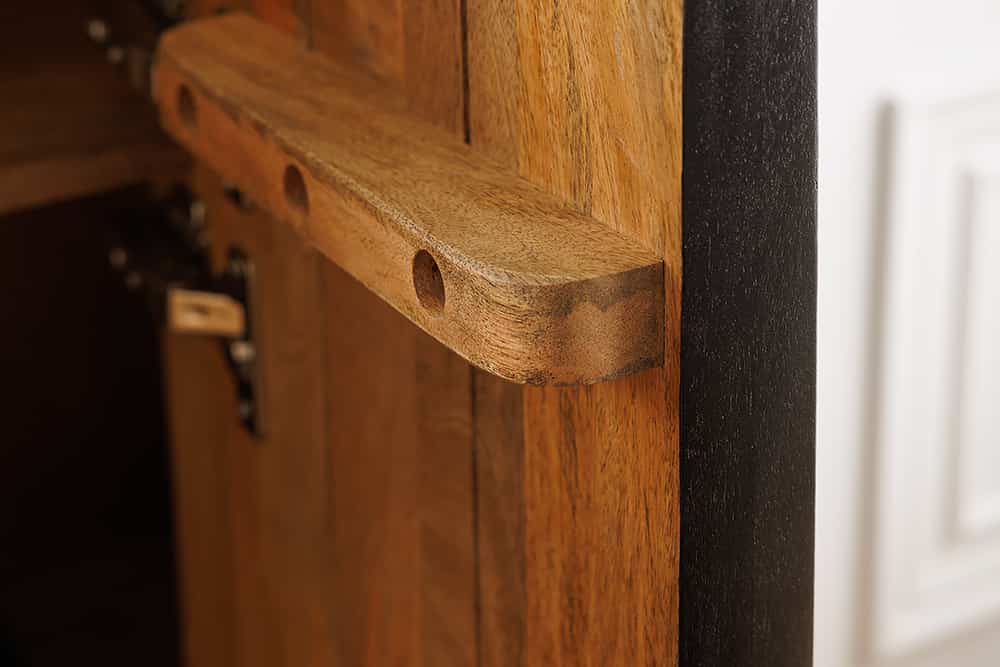 Massivholz Highboard VOODOO 120cm braun weiß schwarz Mangoholz mit 3D Schnitzereien oval Metallgestell