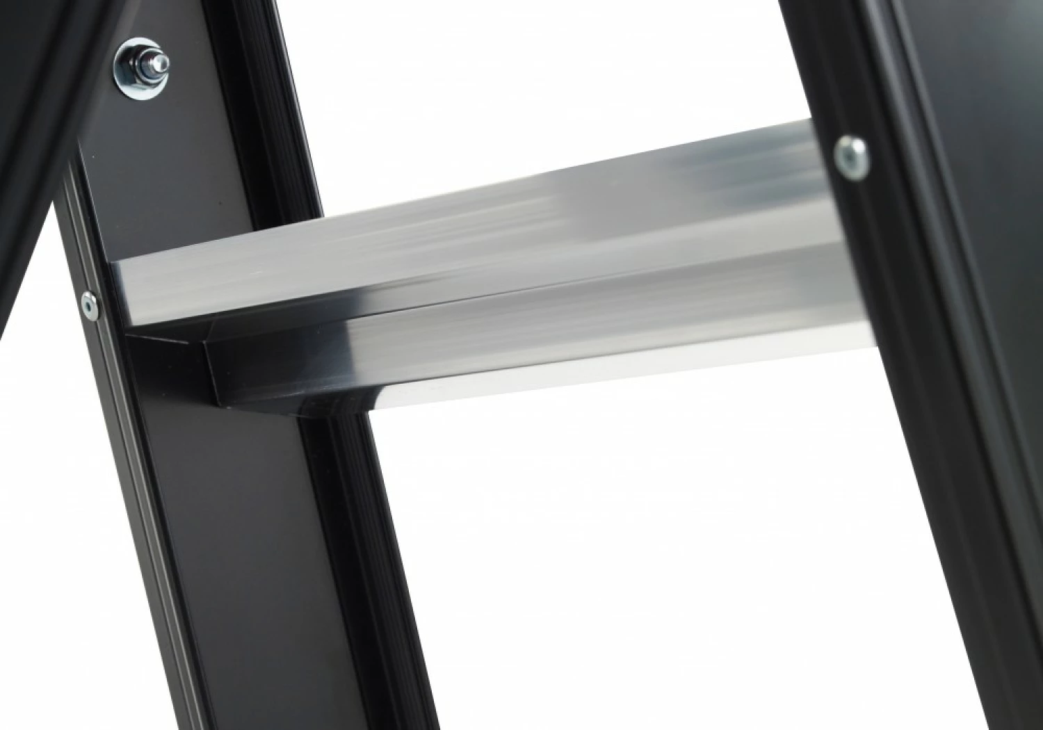 Altrex Taurus TGB 4 Trap - Enkel - Aluminium met coating - 4 treden - max. werkhoogte 2.95 m.
