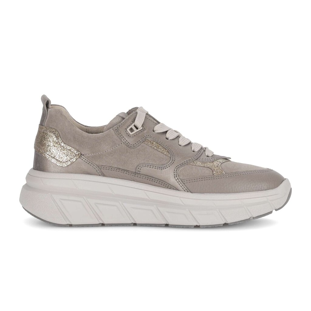 Lage sneaker beige