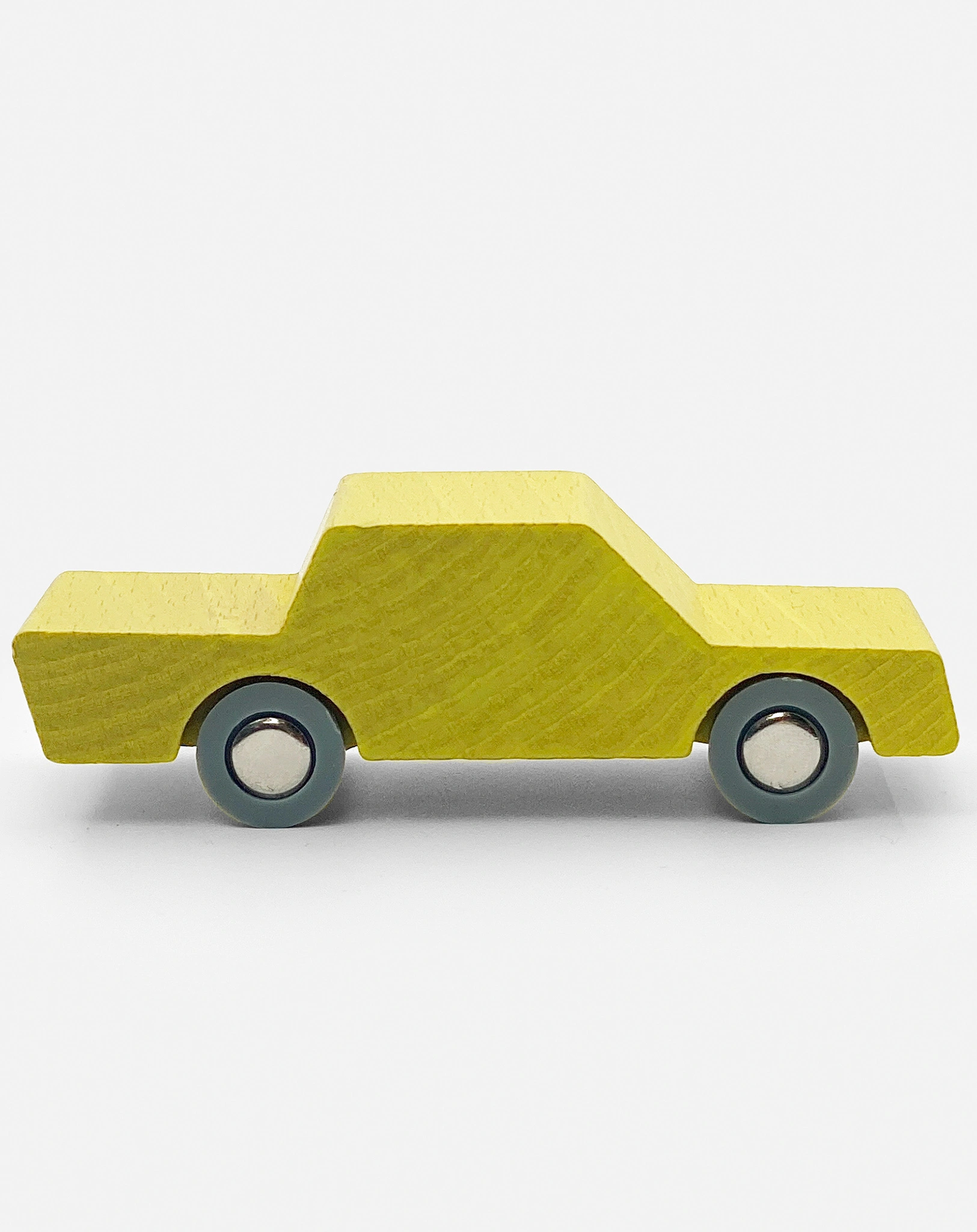 Spielzeugauto YELLOW aus Holz