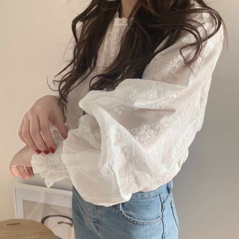 Maisee - Blouse met lantaarnmouwen en kant