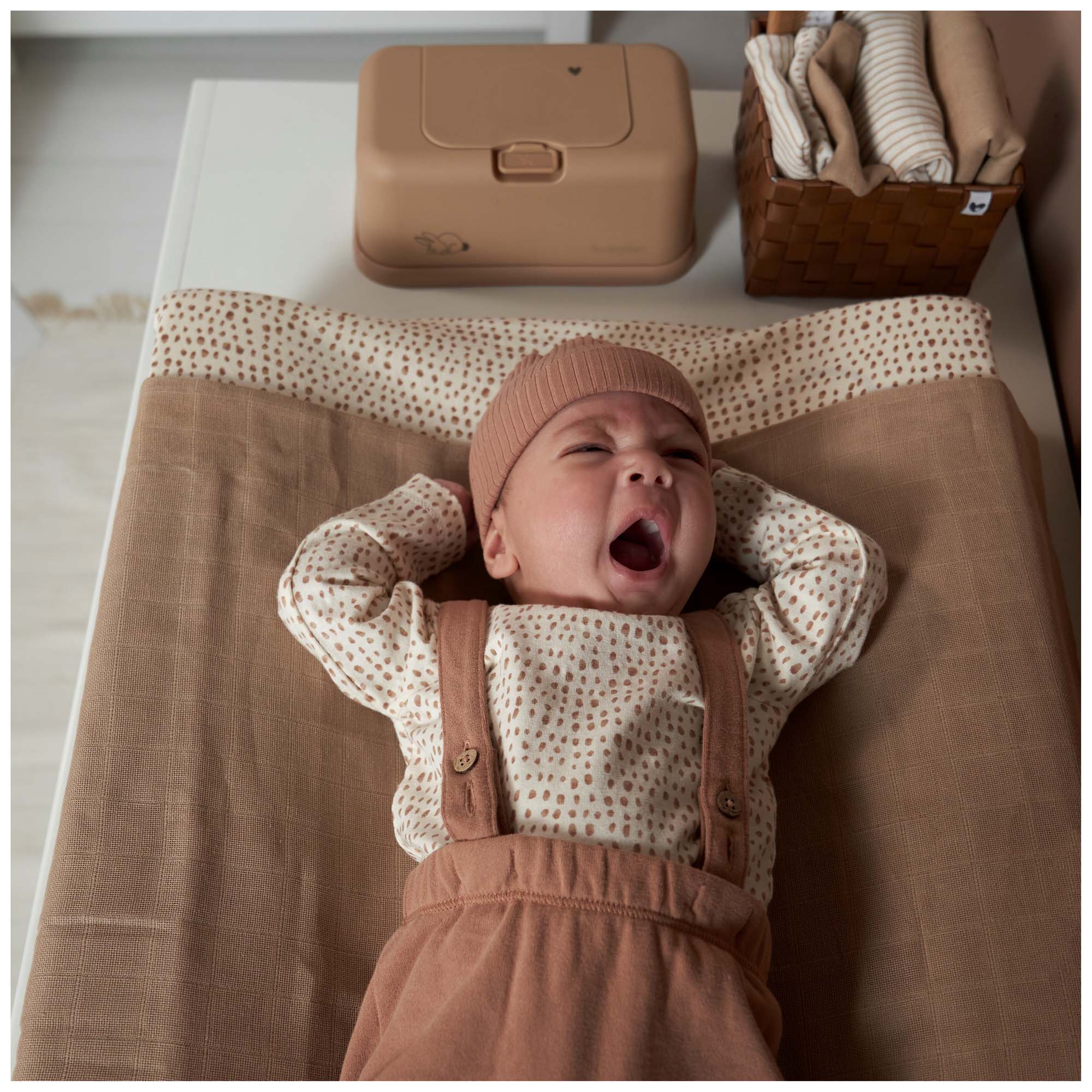 Prénatal newborn muts rib   bruin