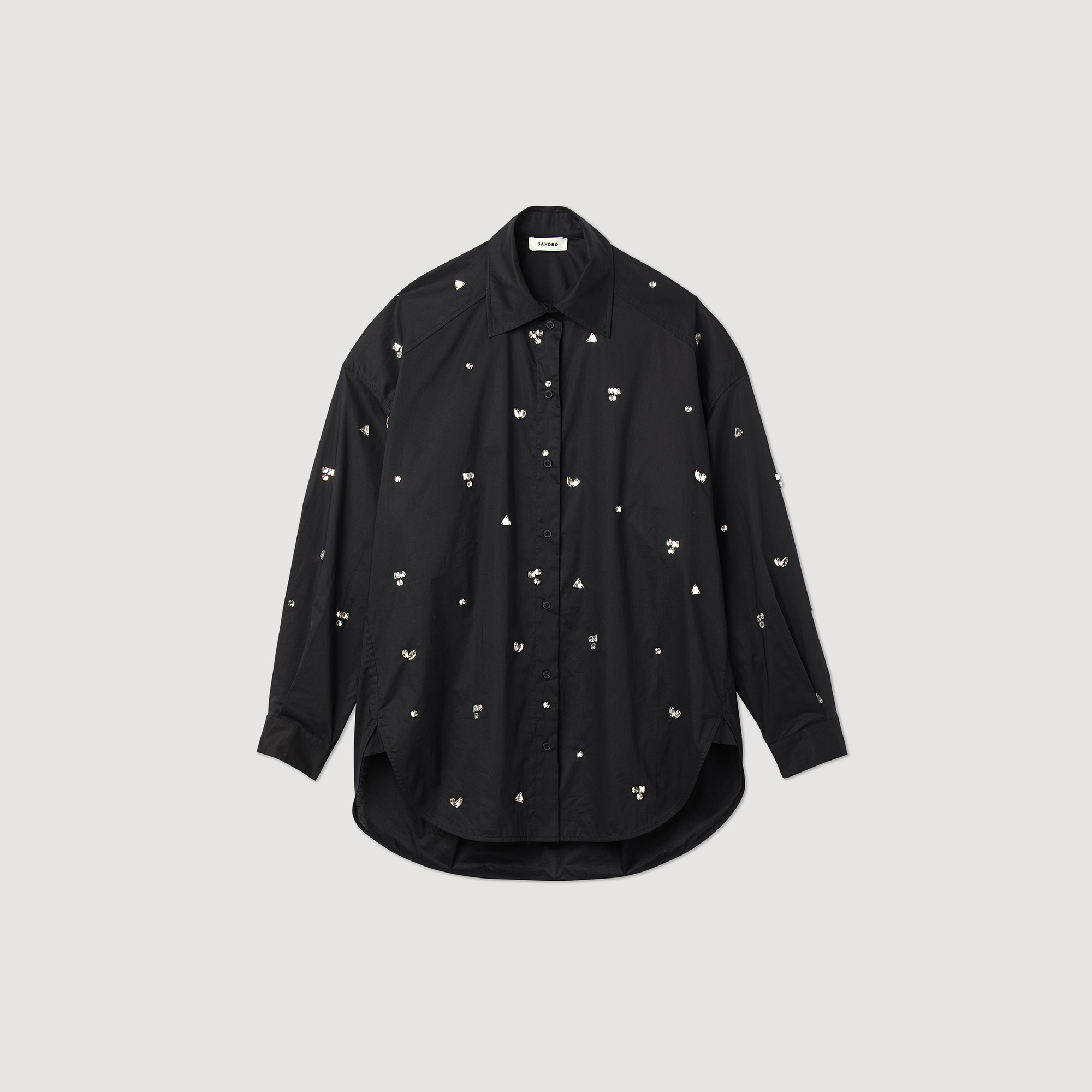 Chemise ornee de strass brodes á la main