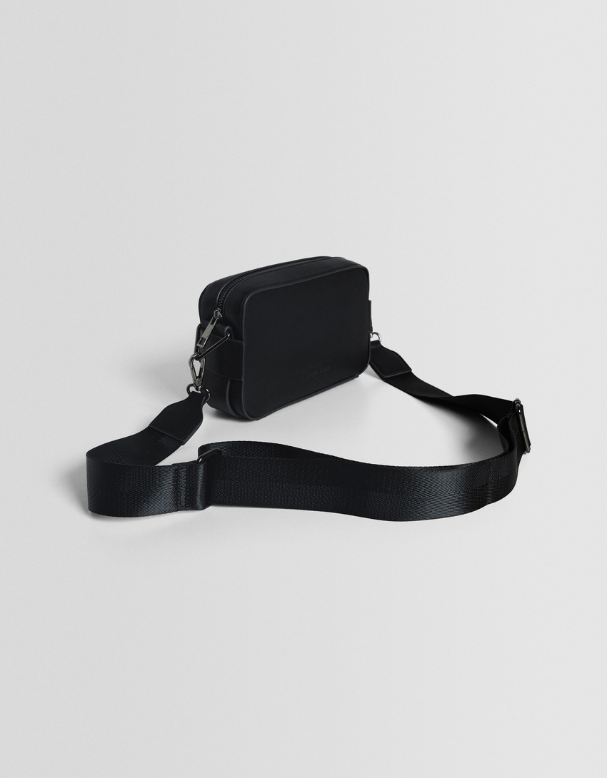 Bolsa transversal rígida