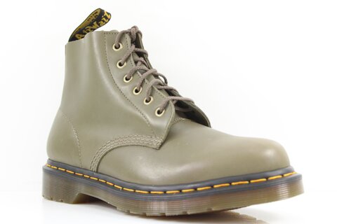 Dr. Martens Boots & Stiefel
