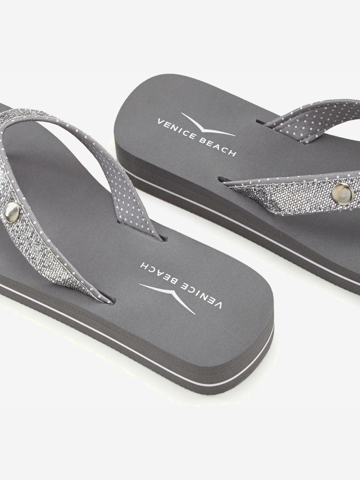 Tongs sandales flip-flop en matière imperméable