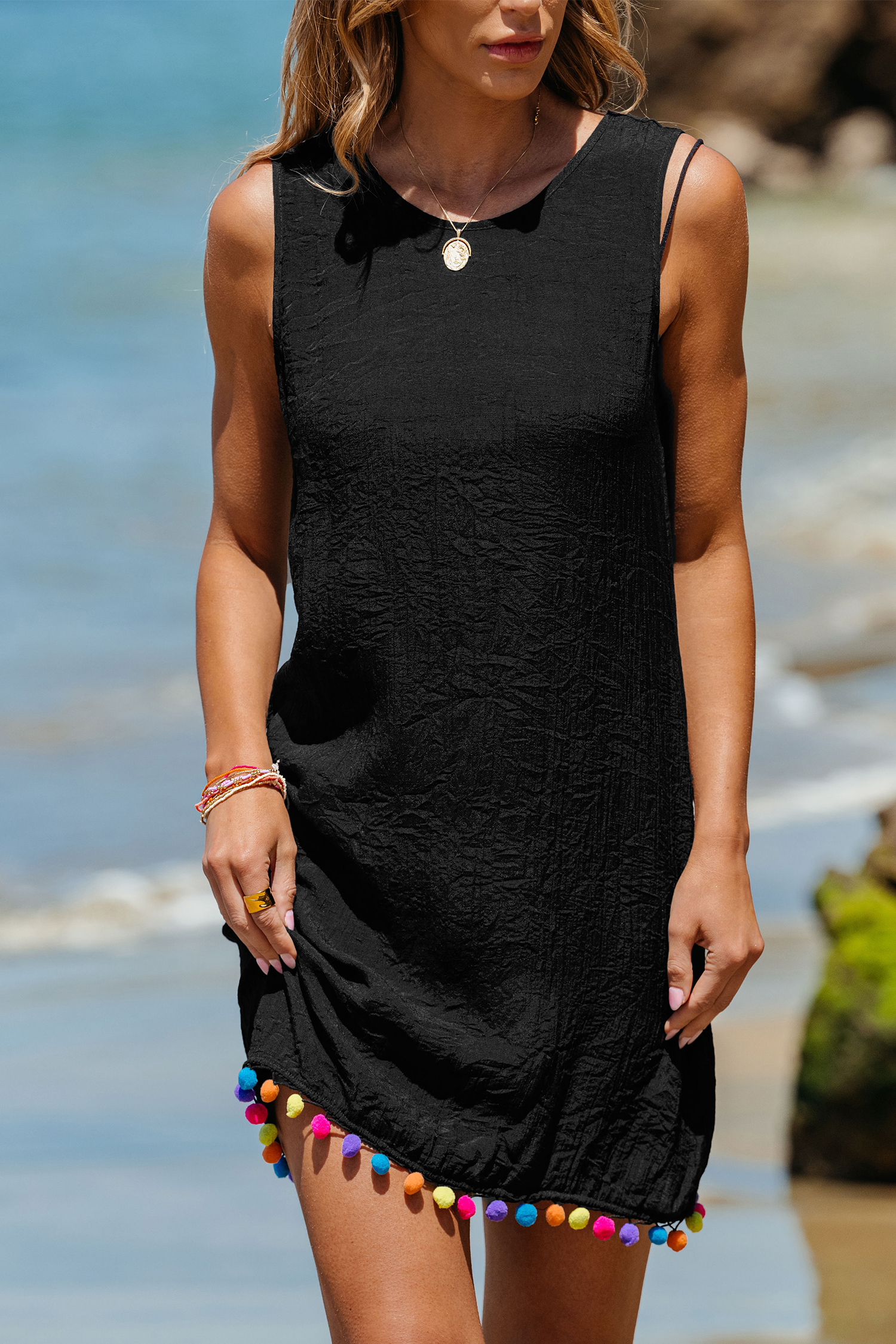 Robe cover up à pompons noire