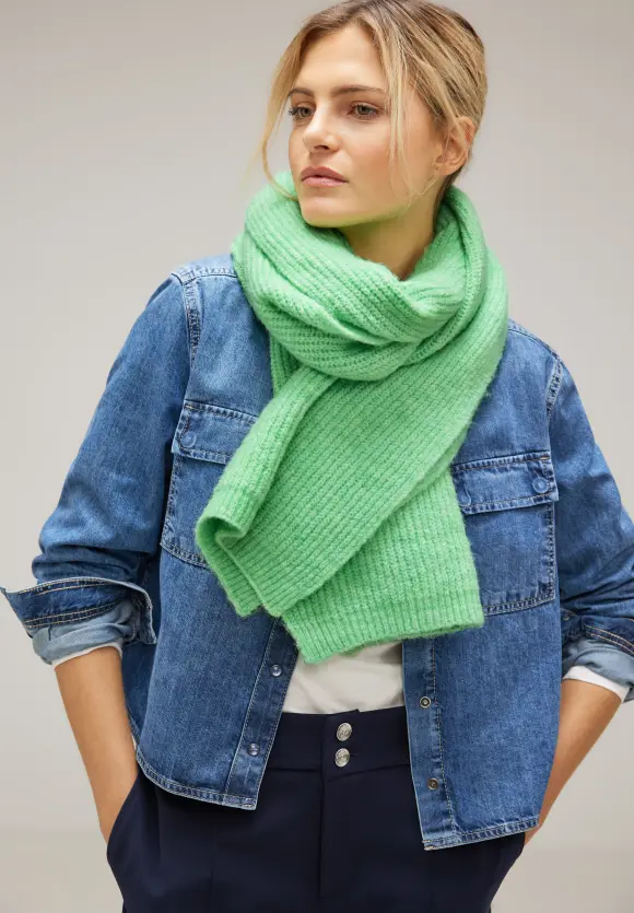 Langer Strickschal - fresh gentle green melange