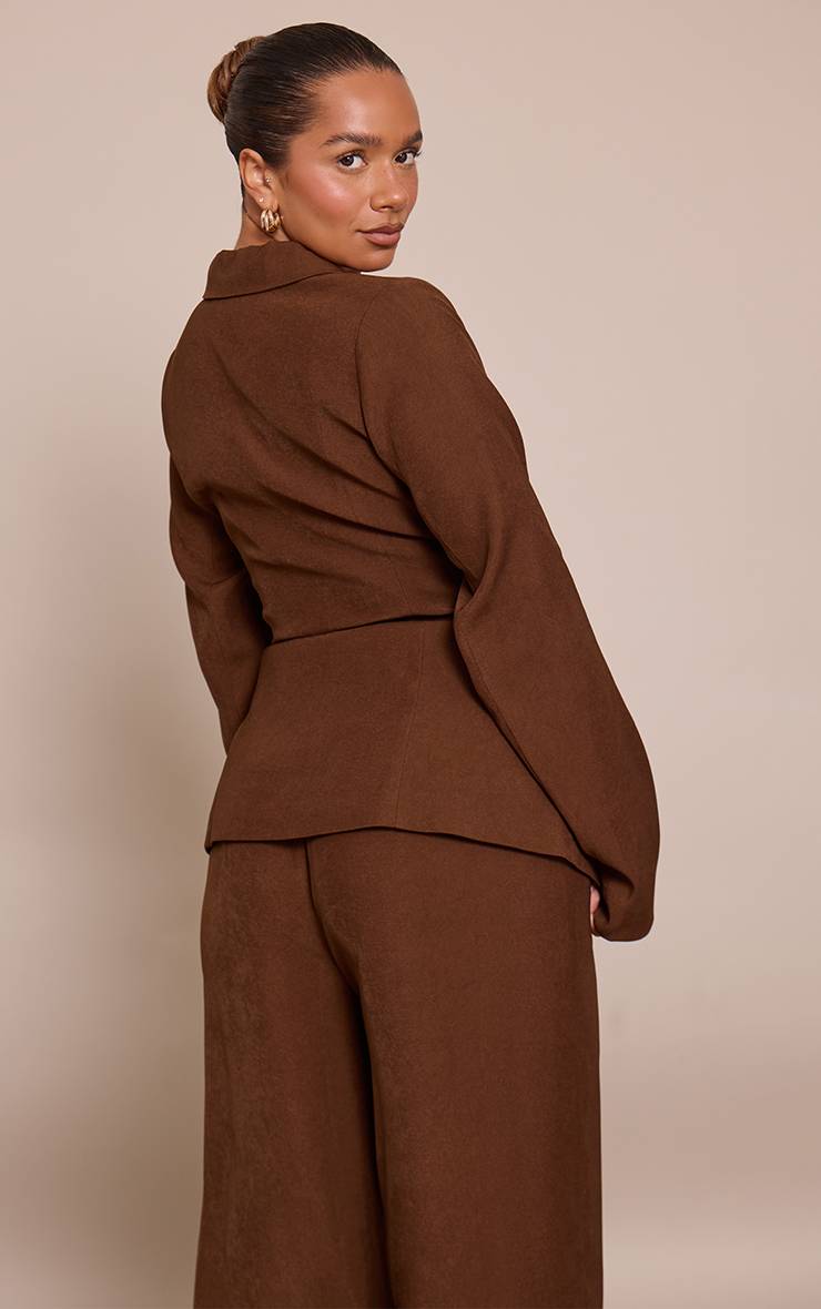 Chocolat Blazer Shape Taille Cintrée Avec Détail Cravate