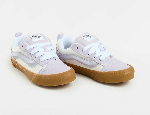 VANS<br>Tênis de couro Knu Skool