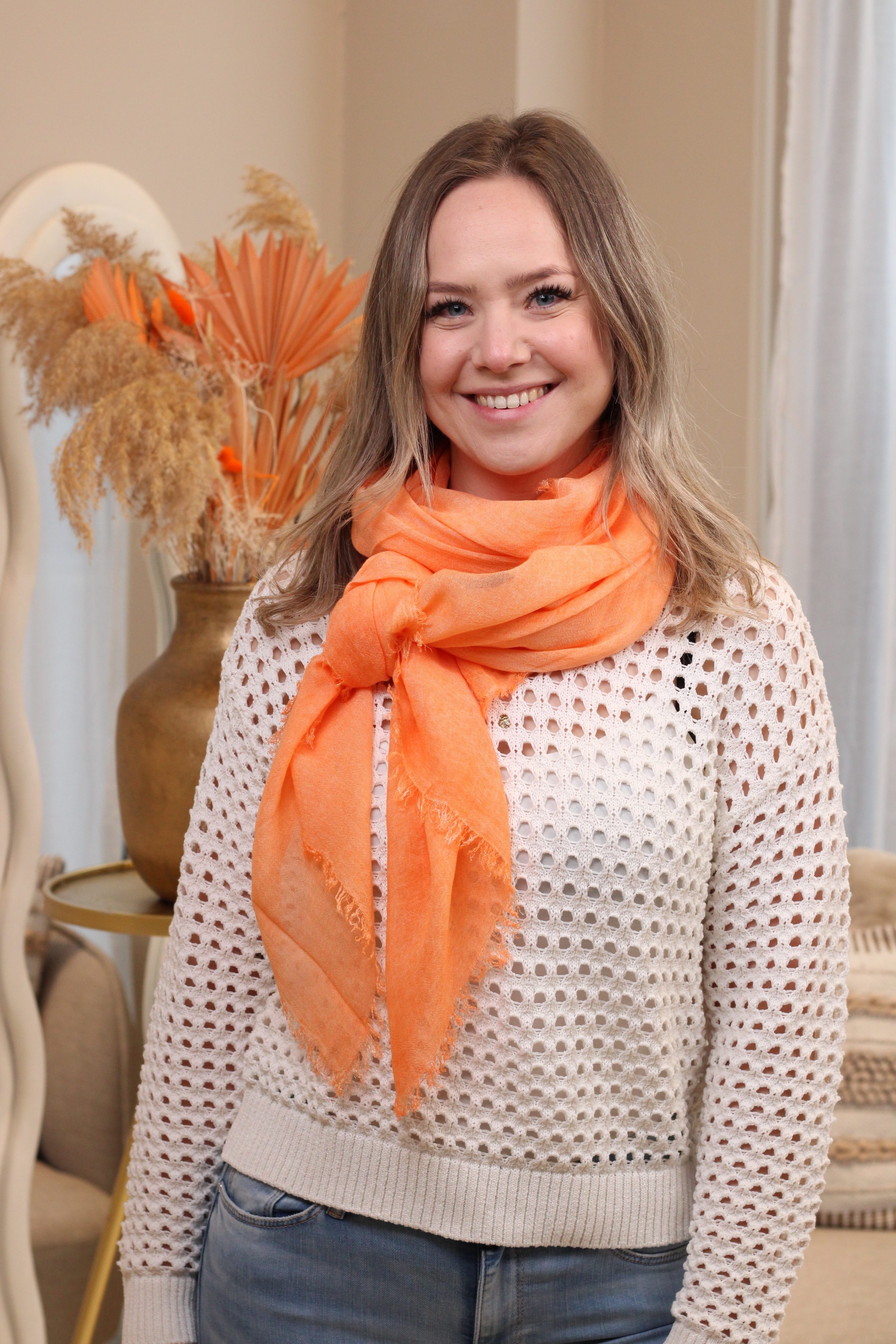 Ariana Sjaal - Oranje