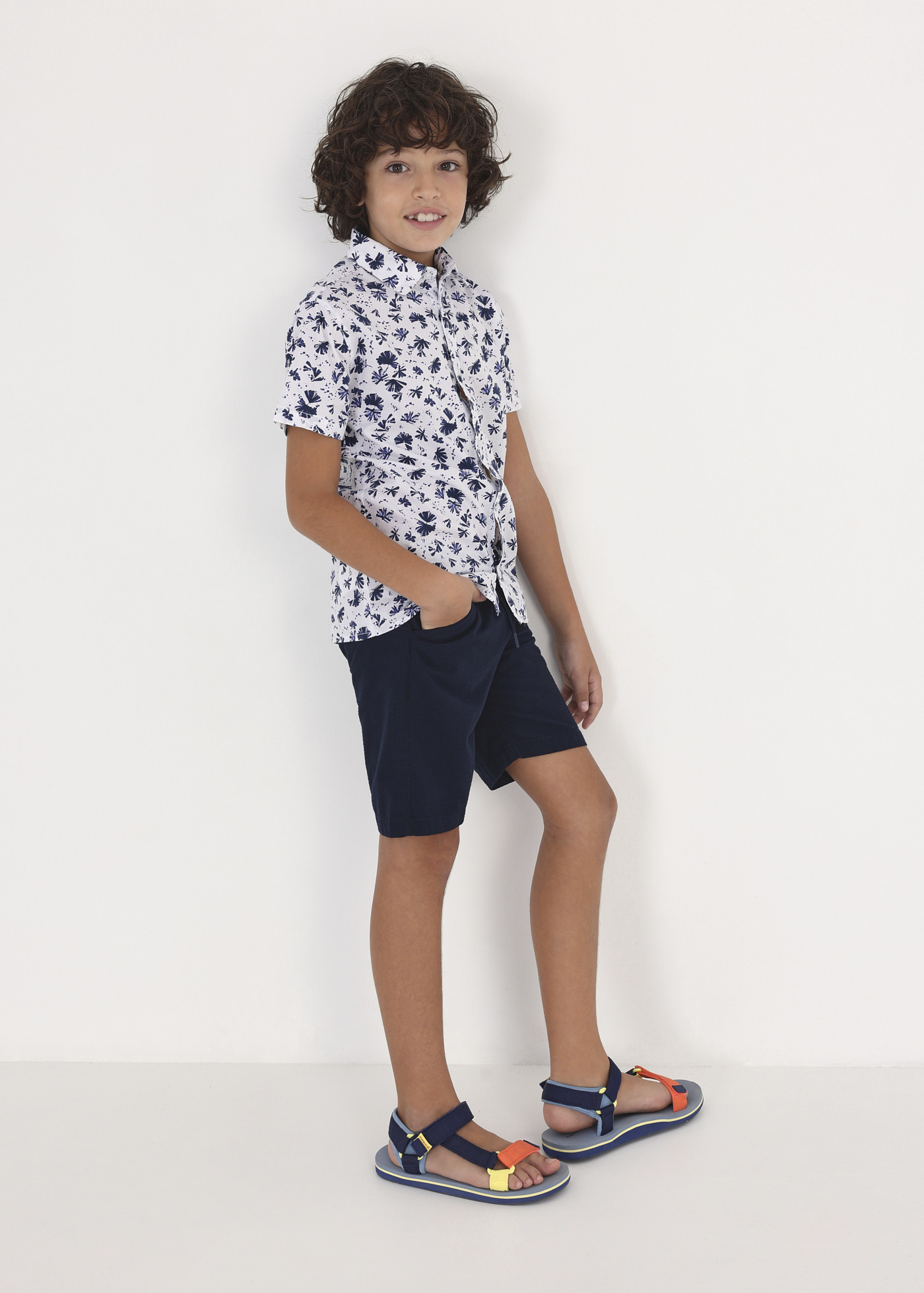 Camisa de algodão estampada de manga curta para meninos