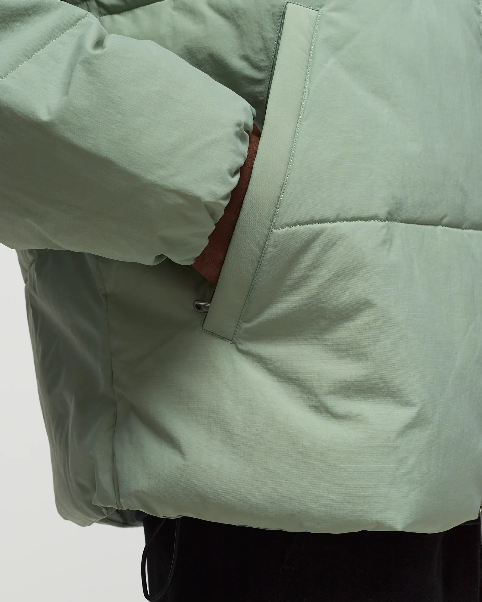 Edwin Detachable Sleeves Puffer