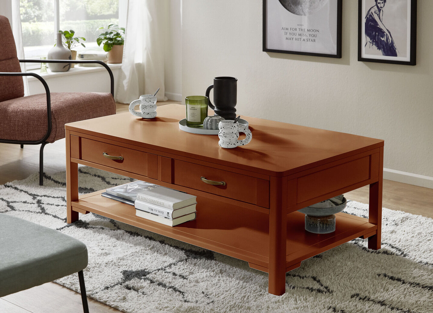 Edler Couchtisch im used-Look