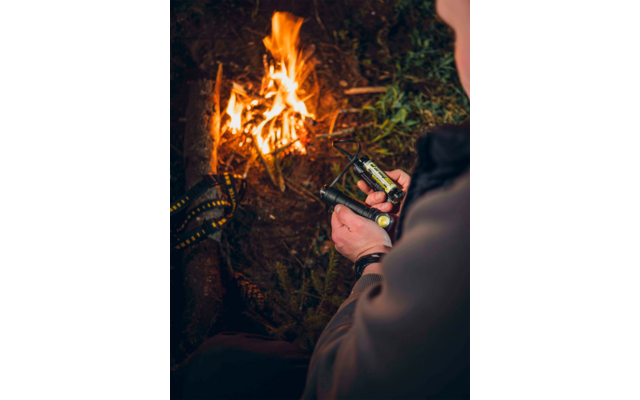 Armytek Wizard C2 Pro Max Magnet USB 3-in-1 Multitaschenlampe